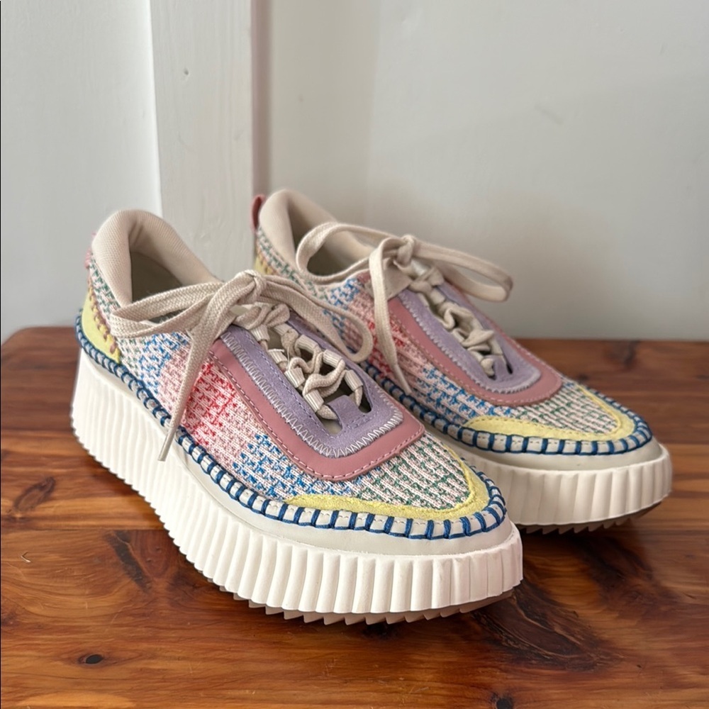 LIKE NEW Dolce Vita Dolen Colorful Woven Sneakers